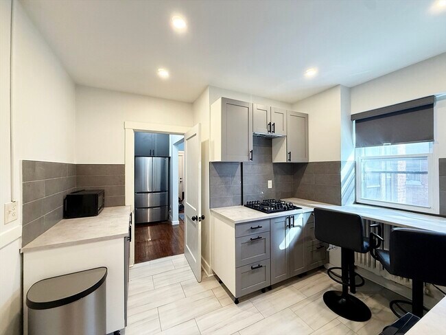 Building Photo - 108 Washington St