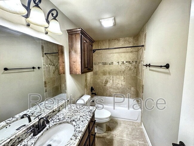 Building Photo - 6648 E 124th Pl S