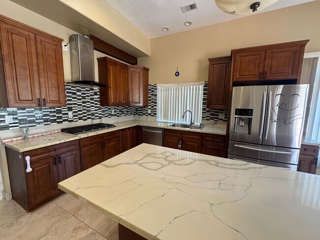 Building Photo - 3450 Rancho Diego Cir