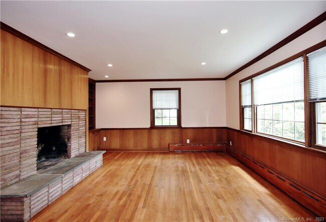 Building Photo - 50 Malvern Rd