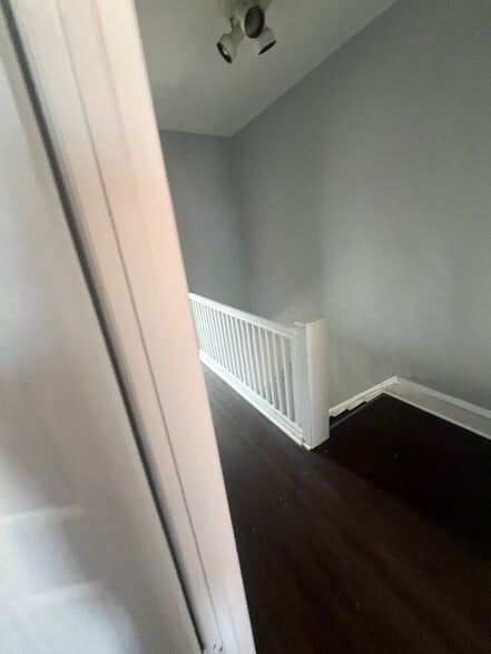 Building Photo - 7233 West Chester Pike