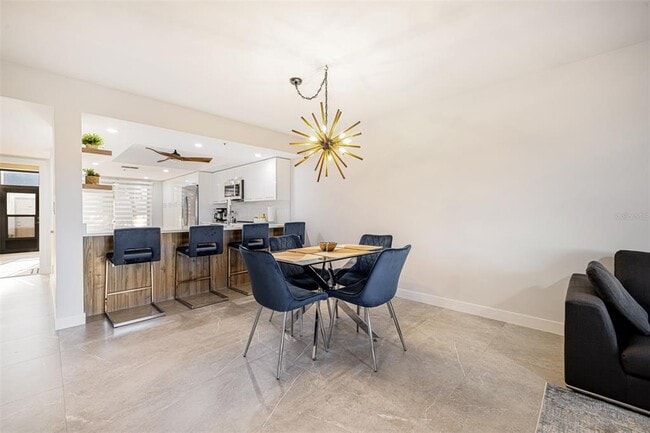 Building Photo - 16320 Kelly Cove Dr