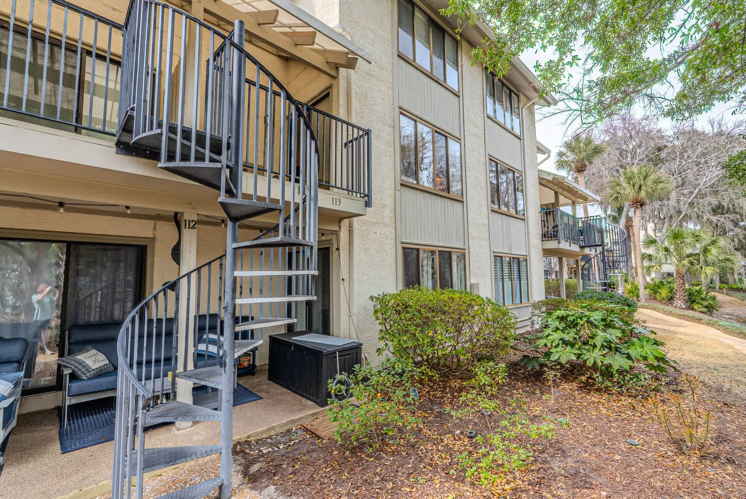 Building Photo - 36 Deallyon Ave