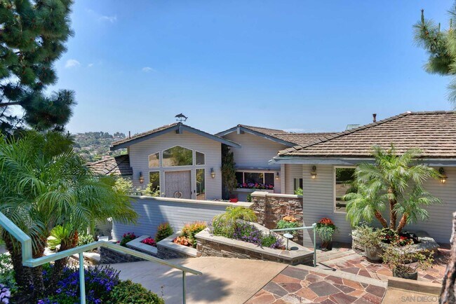 Building Photo - 7106 Country Club Dr