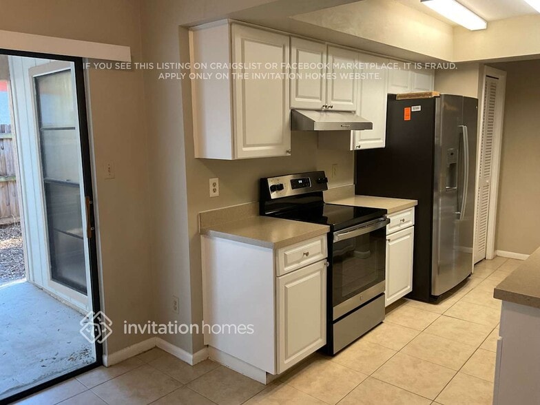 Building Photo - 16027 Eagle River Way