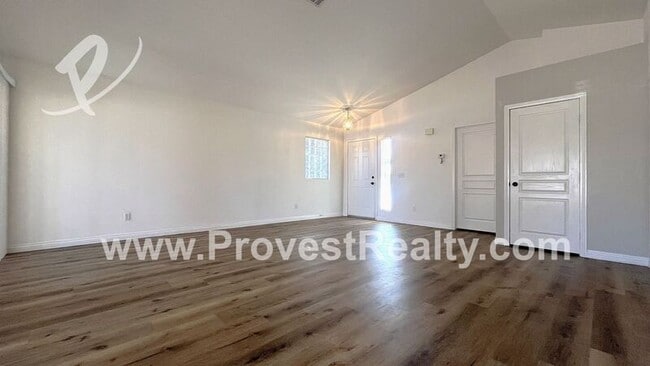 Building Photo - 11229 Pleasant Hills Dr