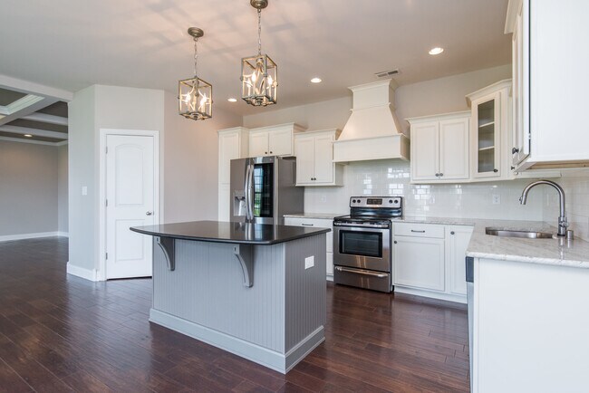 Building Photo - 2319 Patchen Wilkes Dr