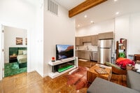 Building Photo - 519 N Gould St