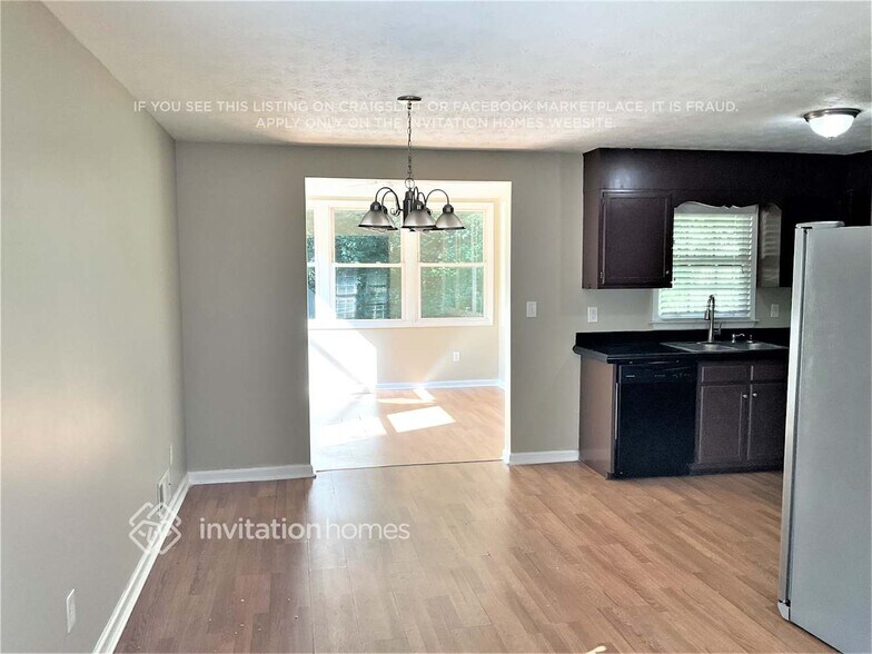 Building Photo - 2711 Spring Ridge Cir