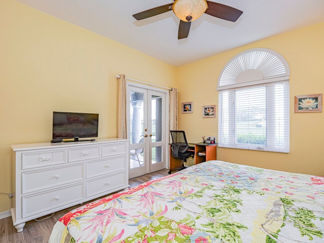 Building Photo - 5075 Harmony Cir