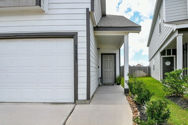 Building Photo - 24967 Goldoni Dr