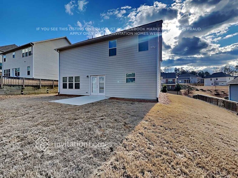 Building Photo - 111 Moss Dr