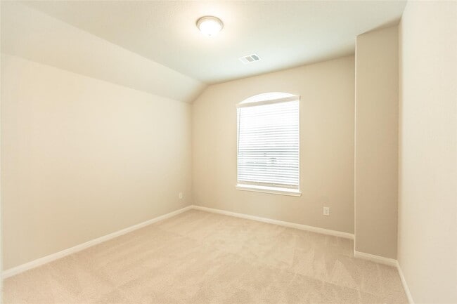 Building Photo - 3530 Lake Bella Megan Dr