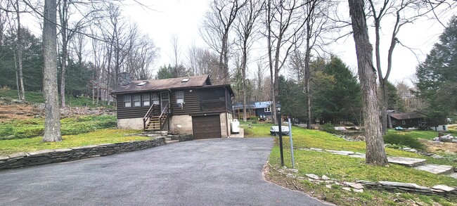 Building Photo - 41 Catskill Trail