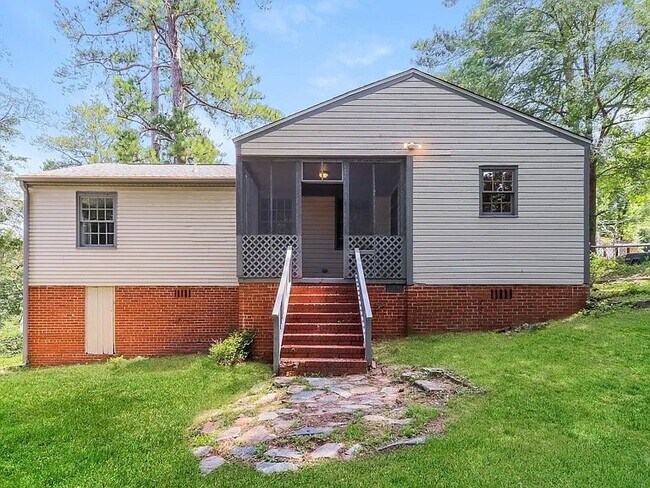 Building Photo - 4584 Shadow Lawn Dr