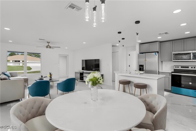 Building Photo - 2505 39th St SW