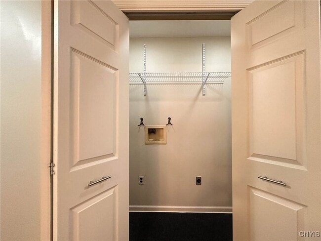 Building Photo - 97 1/2 Sanger Avenue Unit
