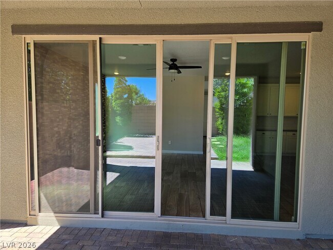Building Photo - 8242 Skye Territory St