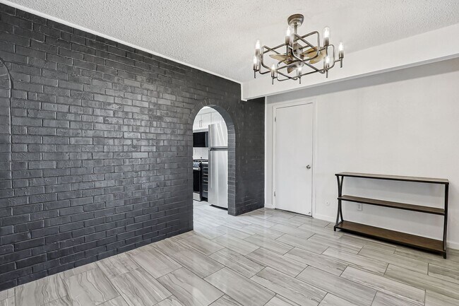 Building Photo - beautiful swimming pool and backyard oasis! fully remodeled home new appliances !