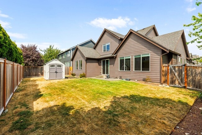 Building Photo - Stunning 4 bedroom Home in Coveted Deer Ridge Community