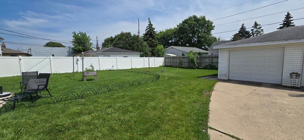 Building Photo - 126 Langley Blvd