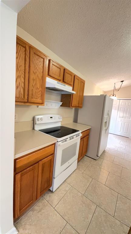 Building Photo - 13 Sleepy Hollow Trail