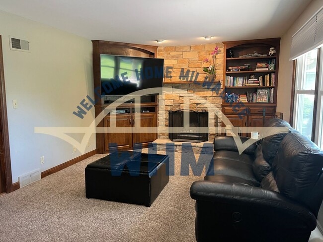 Building Photo - 6570 Radburn Ln