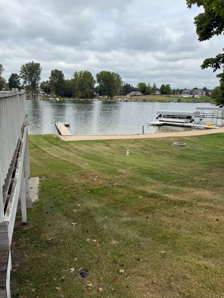 Primary Photo - 1059 Crown Point Dr