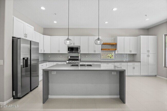 Building Photo - 16861 N 106th Way