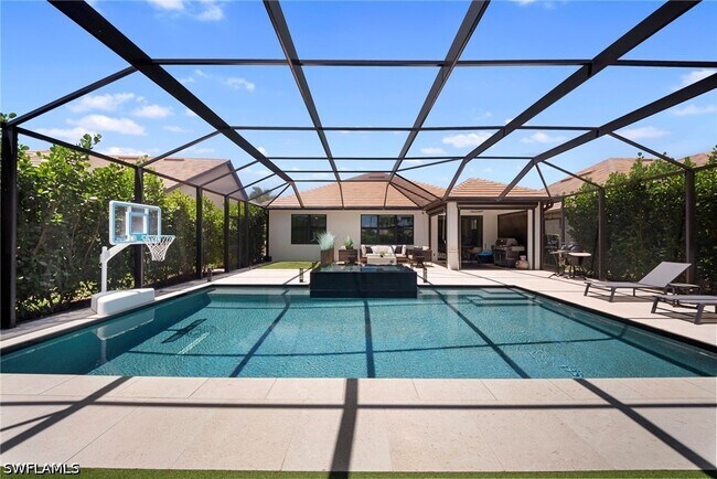 Building Photo - 7052 Live Oak Dr