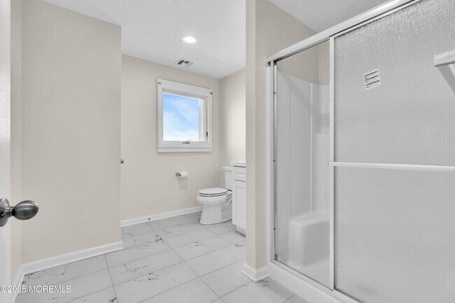 Building Photo - 525 Washington Blvd