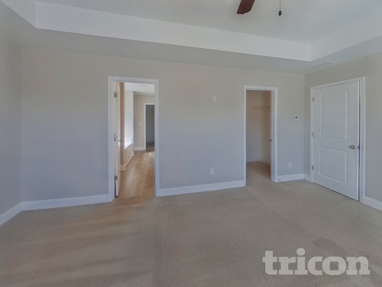Building Photo - 1013 Eldon Ln