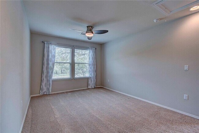 Building Photo - 10515 Turnbull Loop