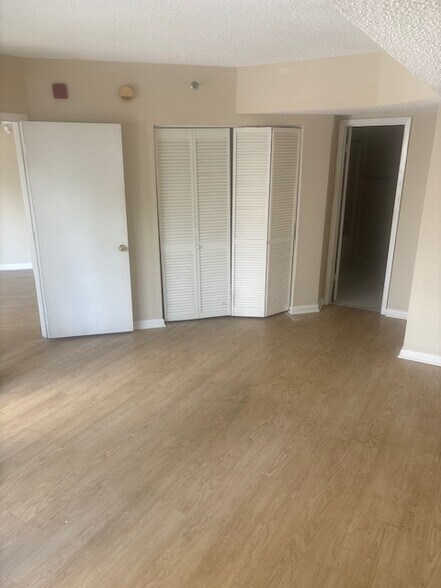 Bedroom - 900 19th Ave S