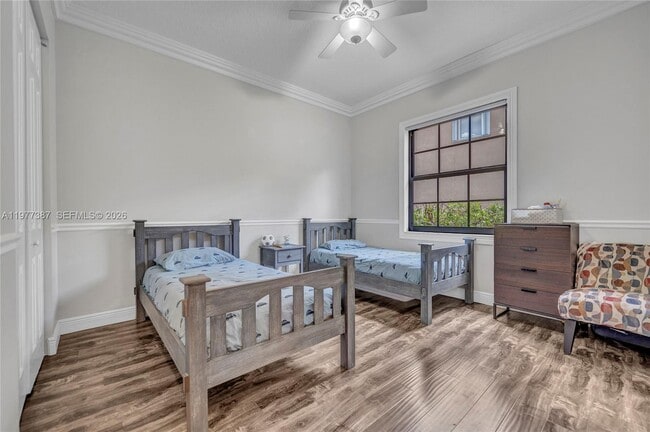 Building Photo - 3950 W Hibiscus St