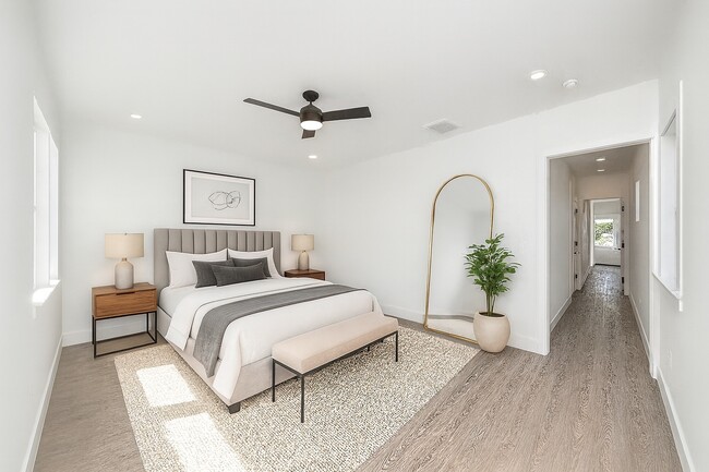 Building Photo - 4133 E Toliver St