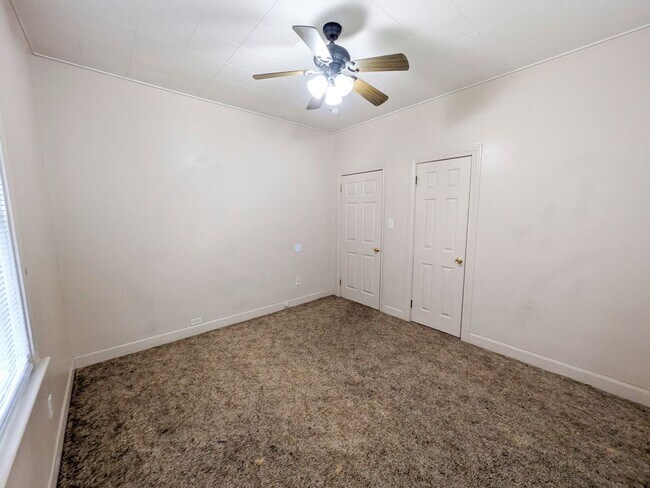 Building Photo - 2021 Wignall Ave