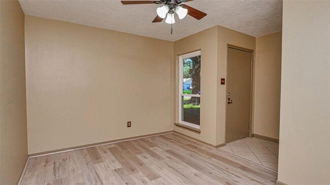 Building Photo - 4819 Marywood Dr