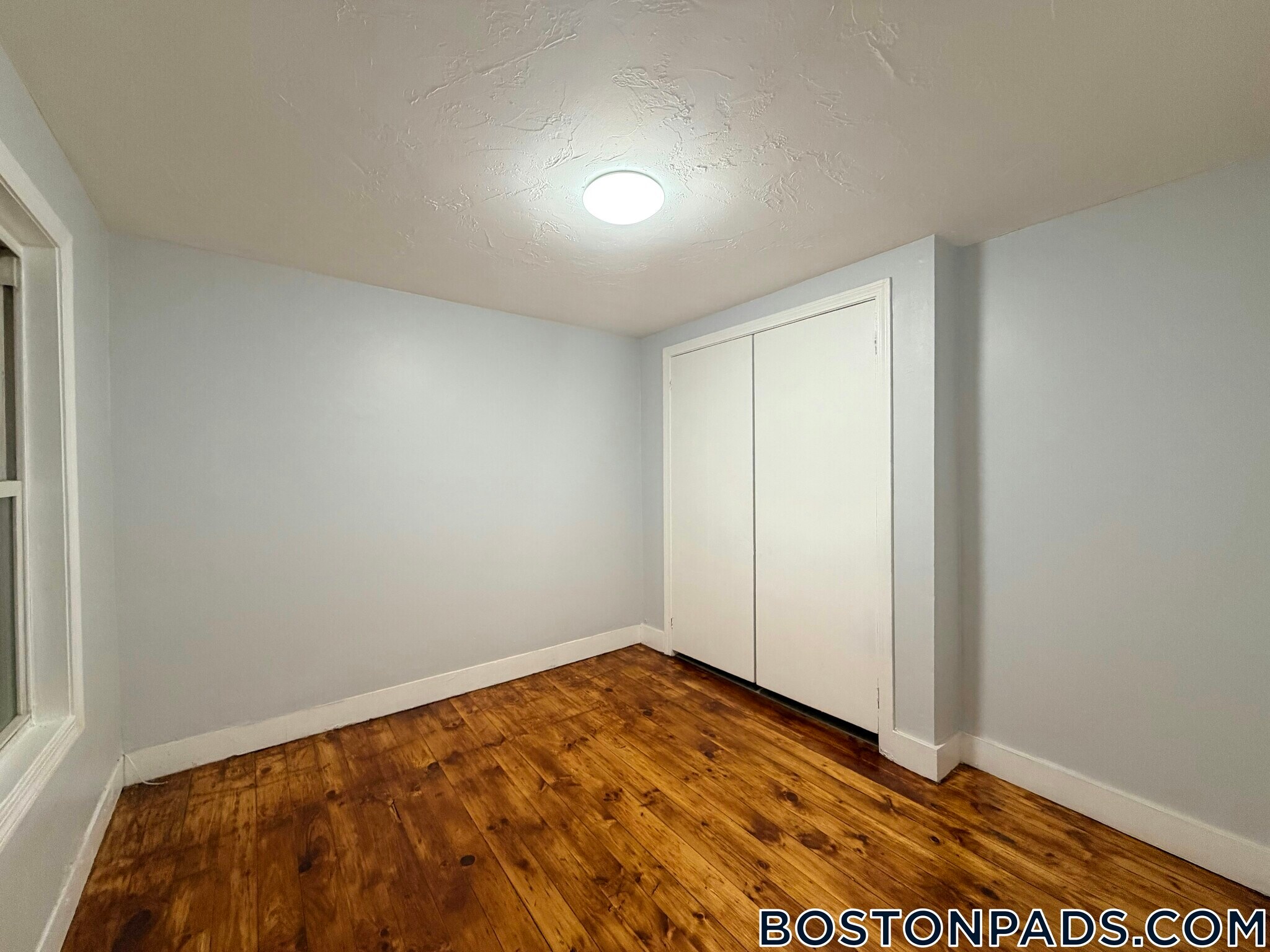 Building Photo - 19 Union St