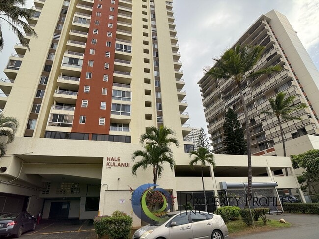 Building Photo - Hale Kulanui Condo - 1 bedroom, 1 bath unit with 1 assigned parking