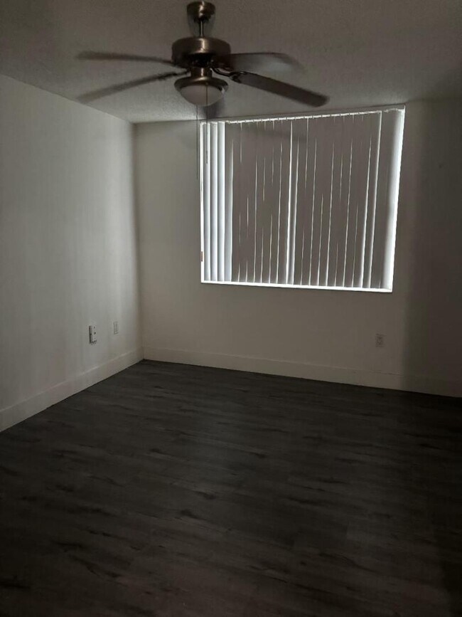 Building Photo - 12118 St.Andrews Pl