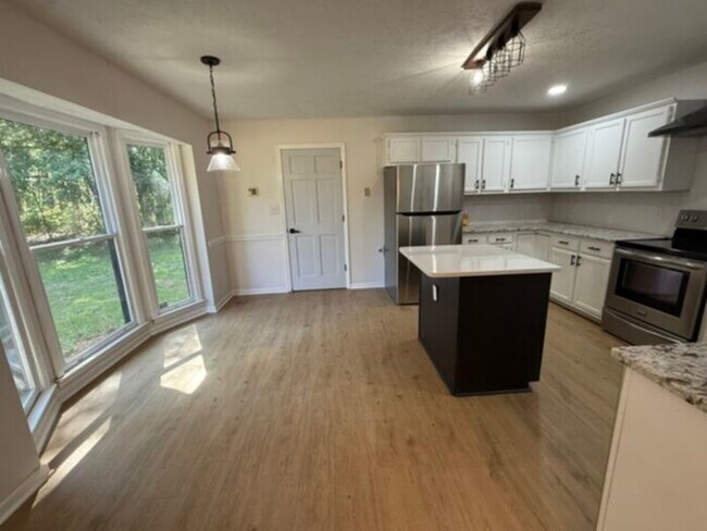Building Photo - 3339 Braddy Rd