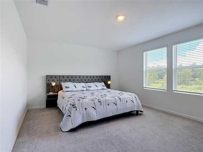 Building Photo - 2542 Grey Hawk Dr