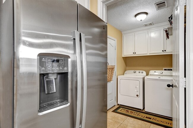 Building Photo - 11807 Briarwood Ln