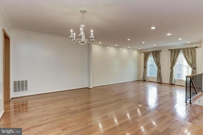 Building Photo - 7133 Swansong Wy