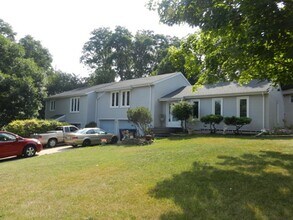 Building Photo - '061