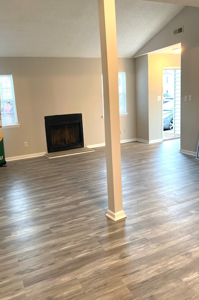 Building Photo - 170 S Kentucky Ave