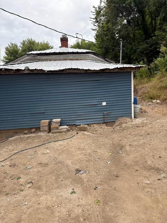 Building Photo - 19584 IL-96