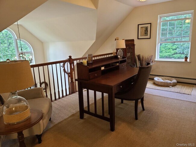 Building Photo - 11 Beacham Rd