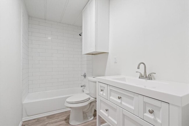 Building Photo - 23393 Nameless Rd